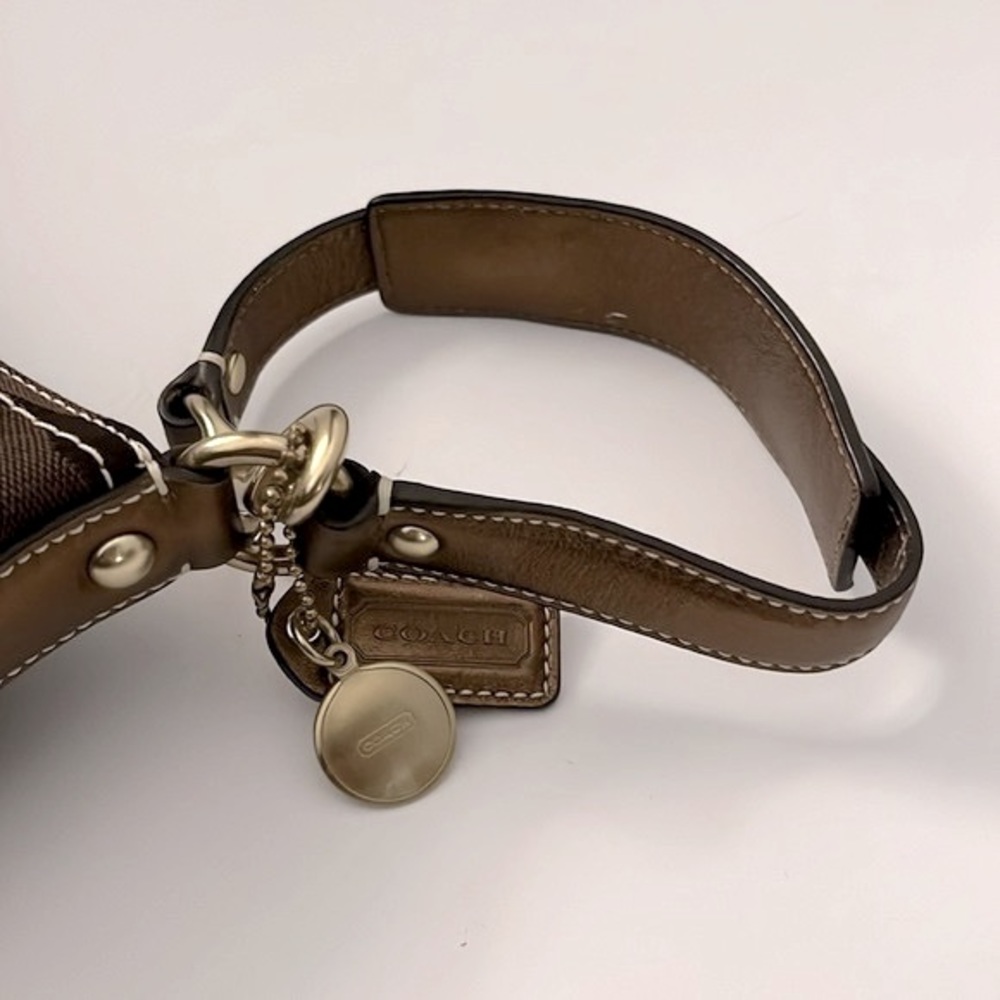 COACH SIGNATURE CLUTCH/SHOULDER BAG - Picture 4 of 13